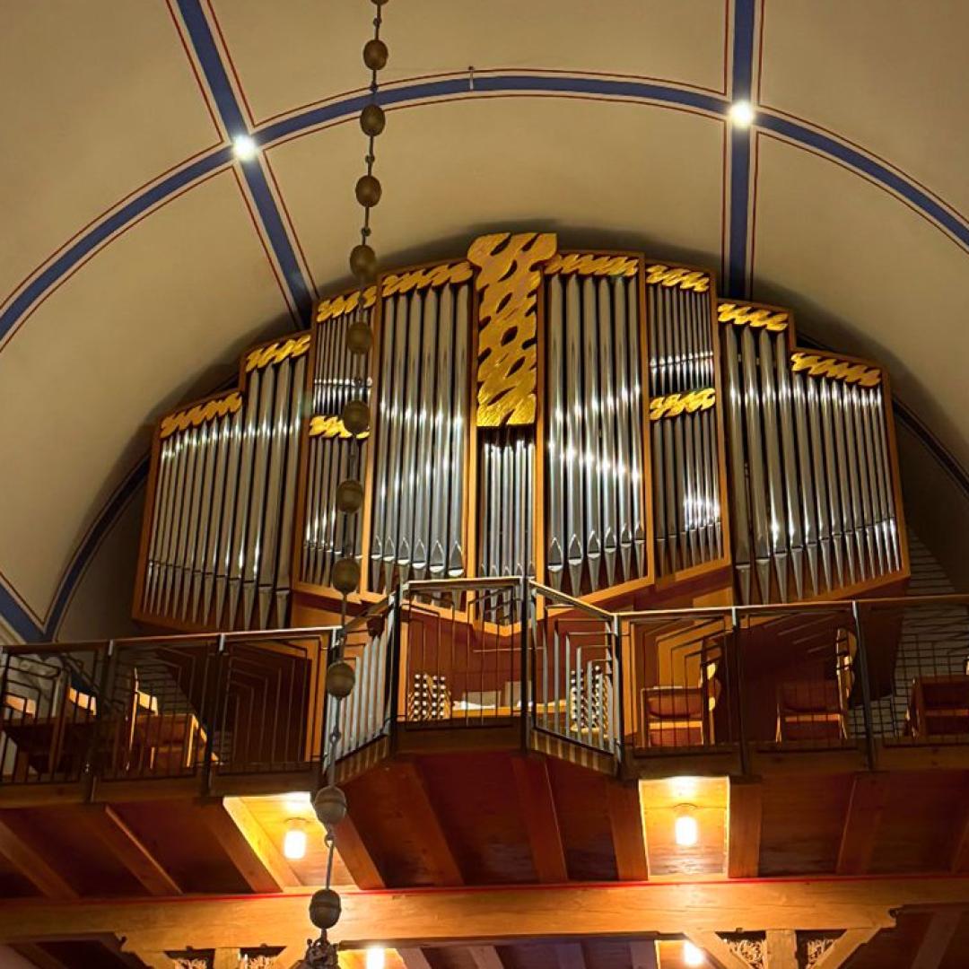 D1431235-7894-4EC5-862E-F6A089E6FF82